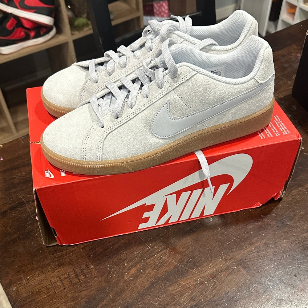 Nike Suede Low-Top Sneakers in Light Gray with Gum Sole